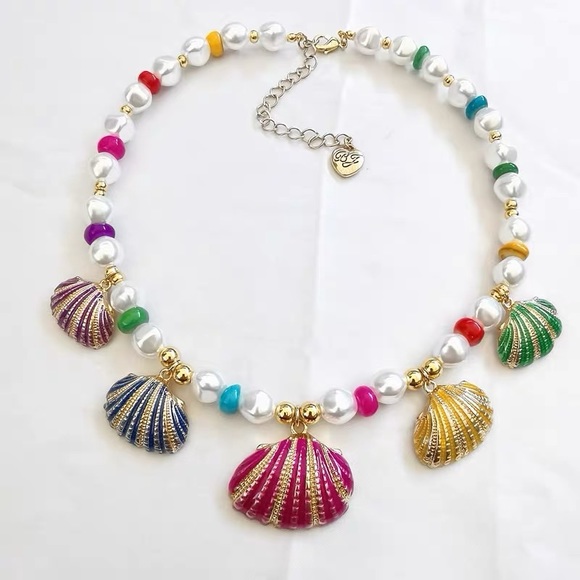 Betsey Johnson Shell Charm Pearl Statement Necklace Multi NEW - Picture 5 of 9